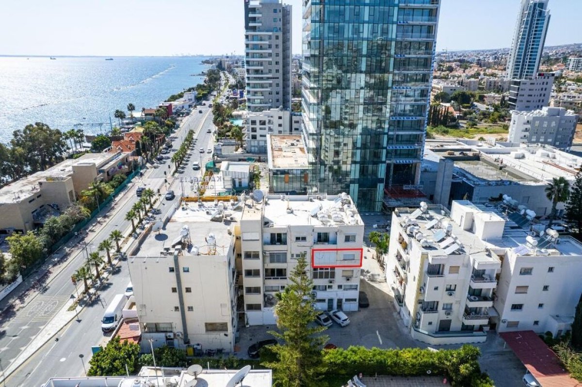 Studio Apartment in Limassol, Cyprus No. 37953