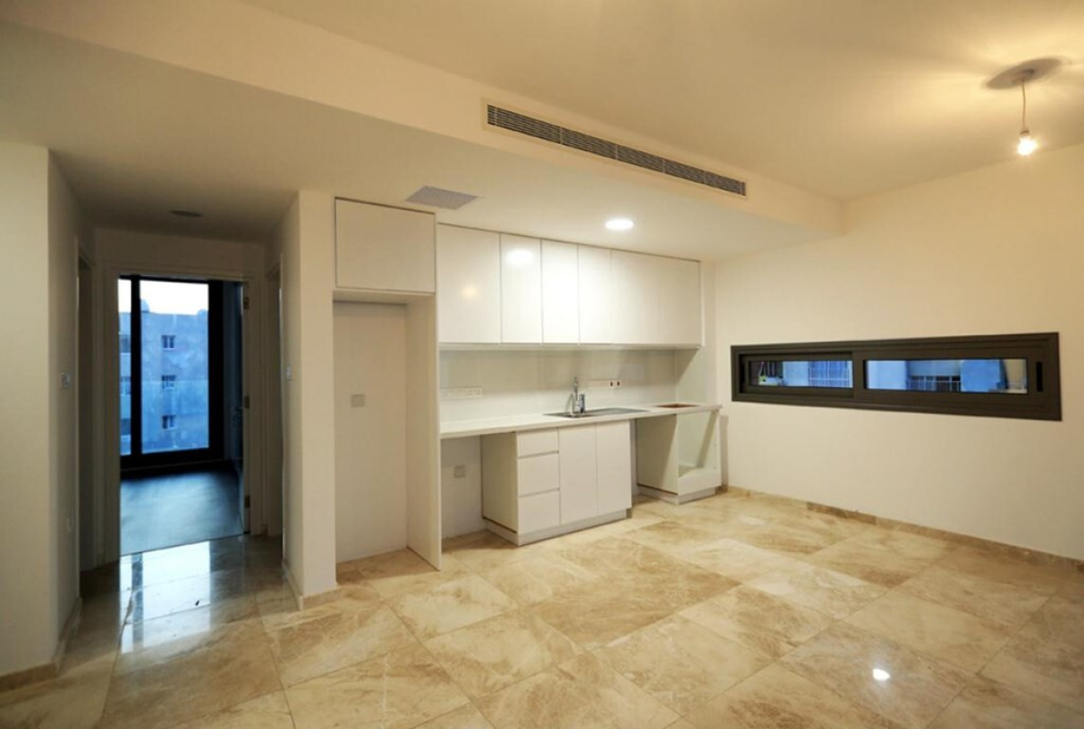 4 rooms Apartment in Larnaca, Larnaka, Cyprus No. 38972