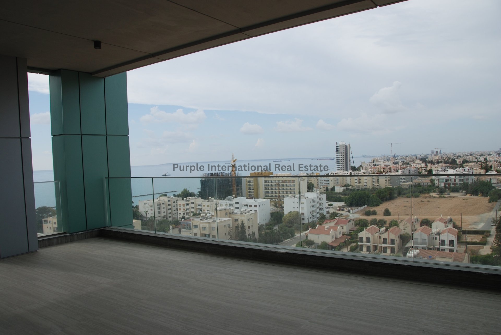 3 bedrooms Apartment in Agios Tychonas, Limassol, Cyprus No. 8099