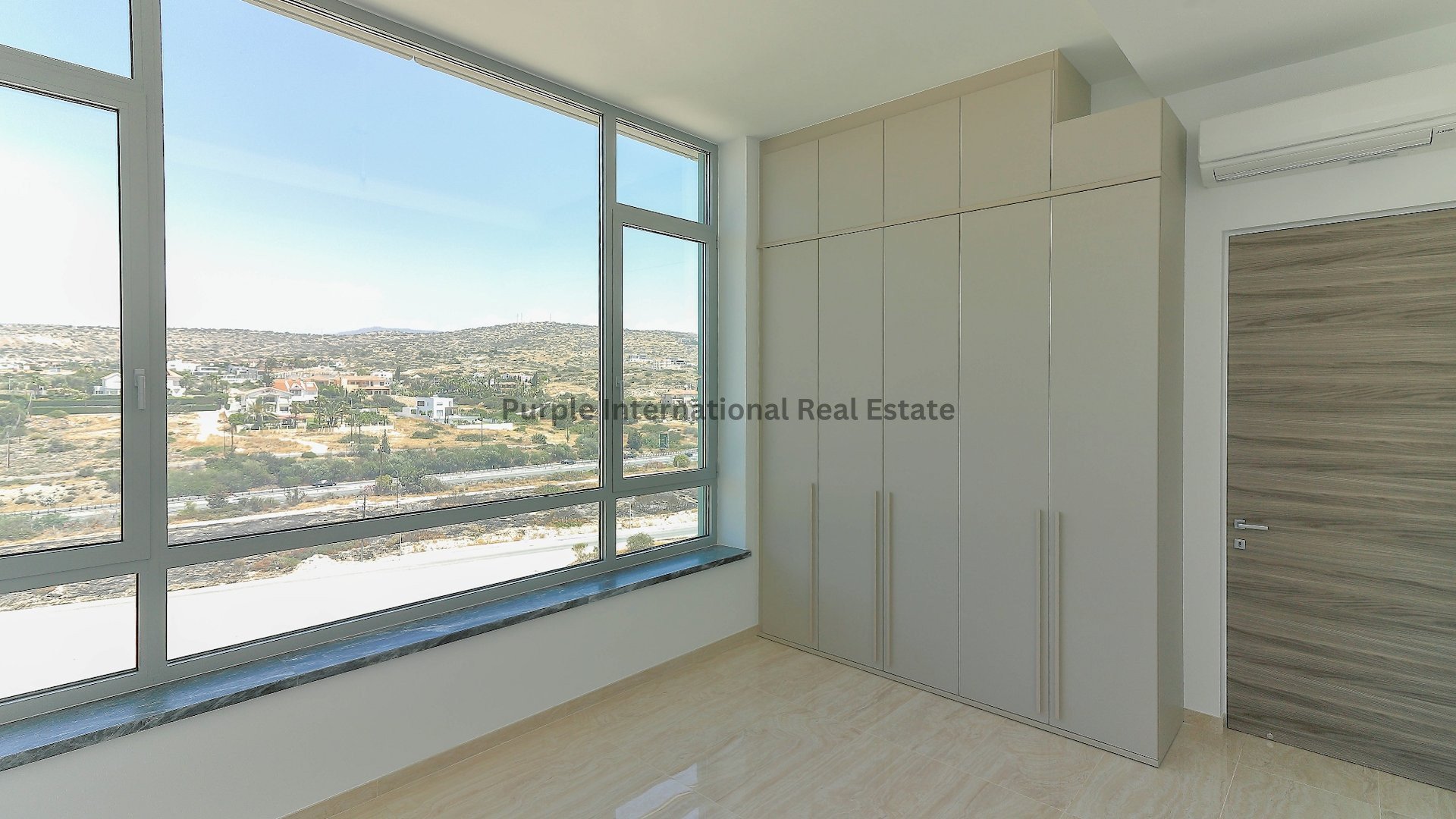 3 bedrooms Apartment in Agios Tychonas, Limassol, Cyprus No. 8099