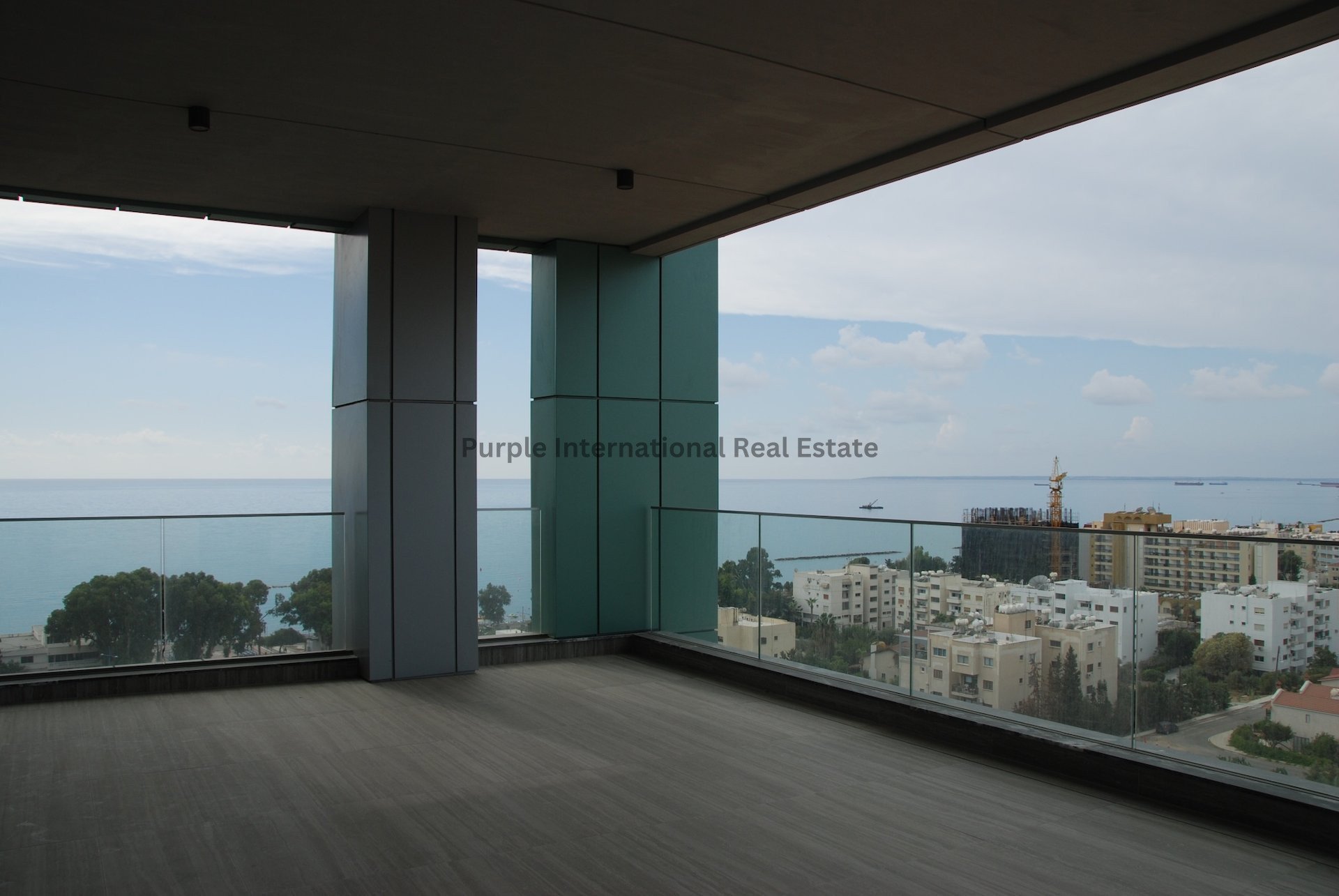 3 bedrooms Apartment in Agios Tychonas, Limassol, Cyprus No. 8099