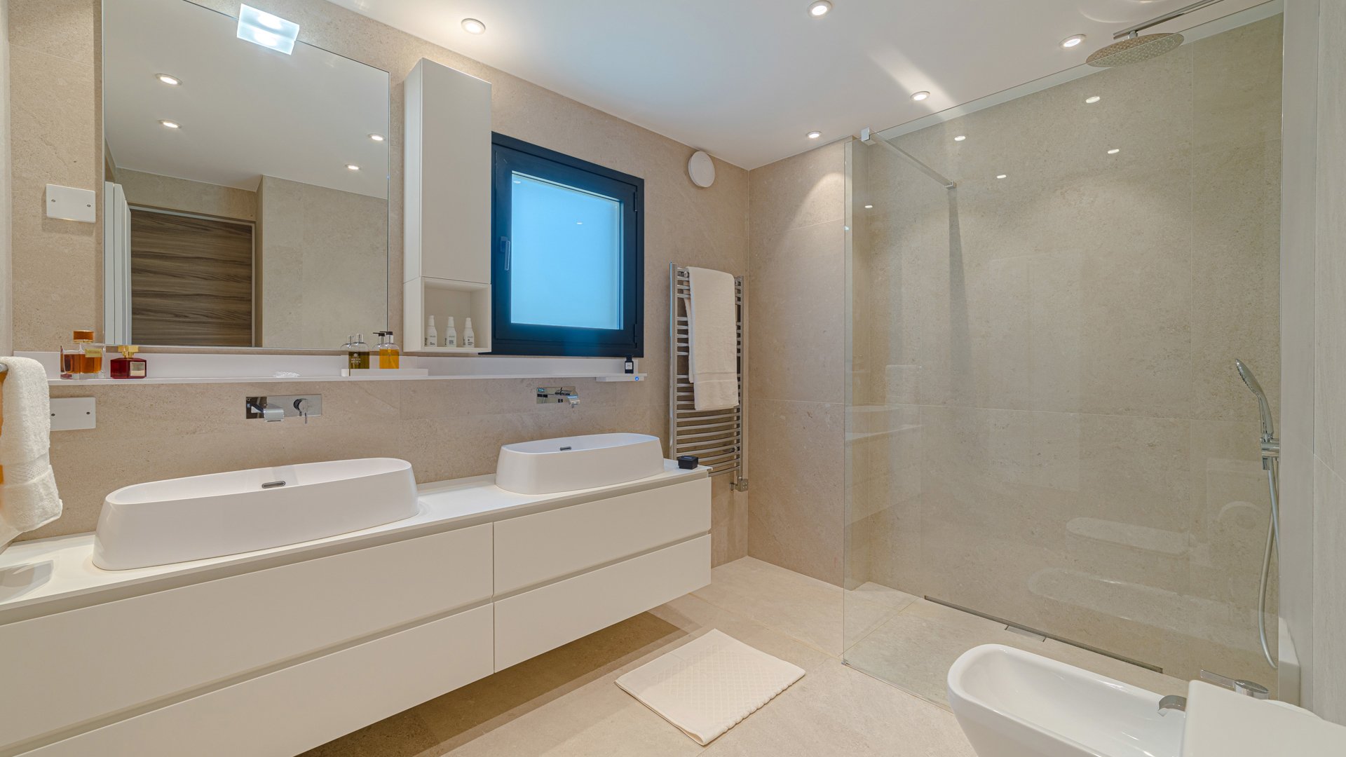 4 bedrooms Apartment in Potamos tis Germasogeias, Germasogeia, Limassol, Cyprus No. 28156