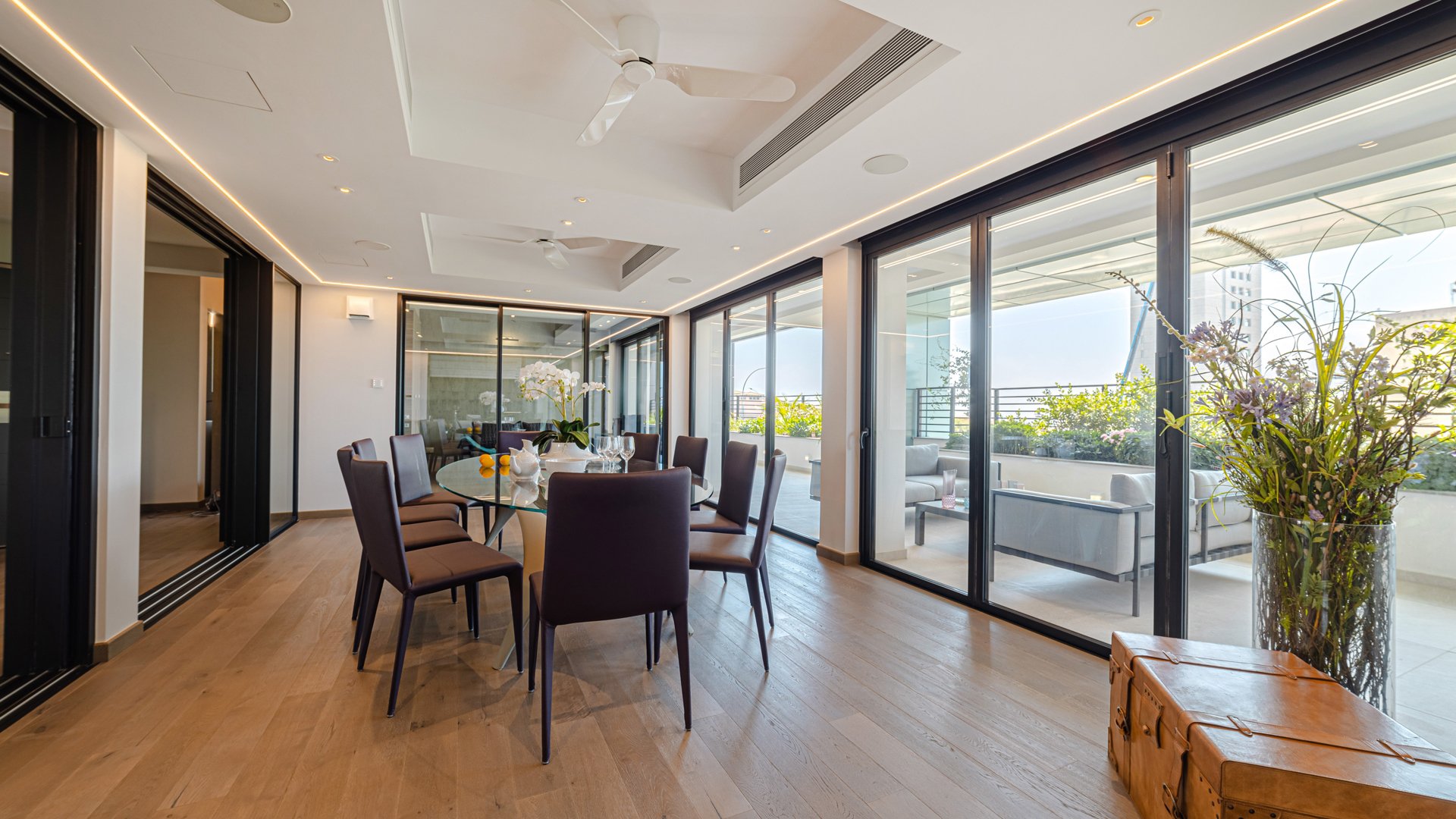 4 bedrooms Apartment in Potamos tis Germasogeias, Germasogeia, Limassol, Cyprus No. 28156