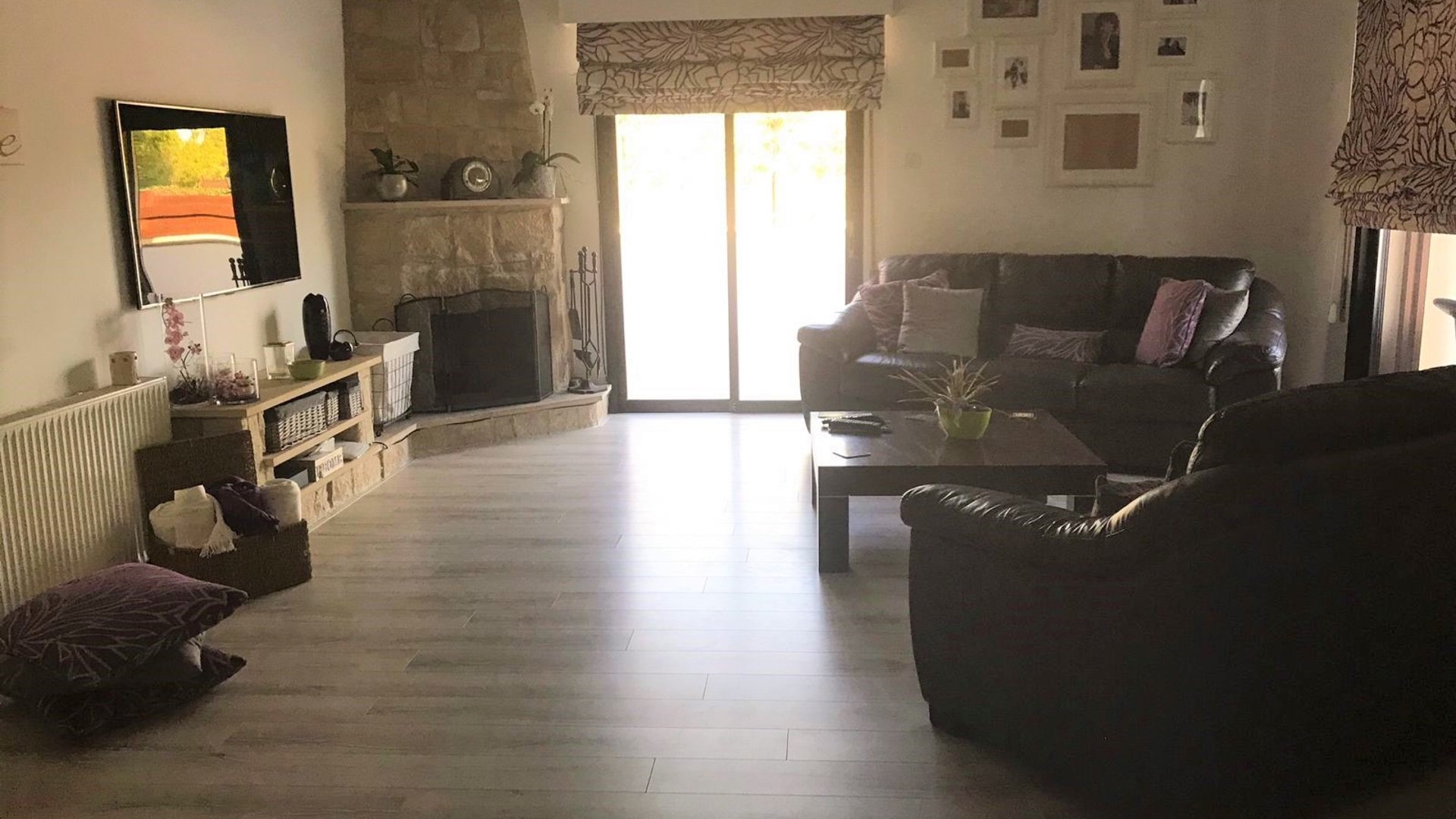 3 bedrooms Bungalow in Pyrgos, Limassol, Cyprus No. 28158