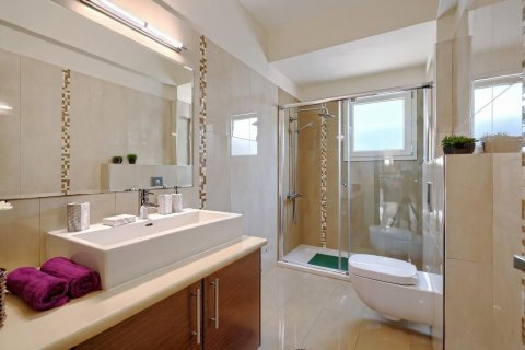 6 bedrooms Villa in Paphos,  No. 46825 15