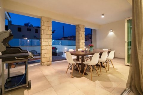 6 bedrooms Villa in Paphos,  No. 46825 5