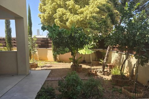 3 bedrooms Villa in Agios Athanasios, Limassol,  No. 46826 2