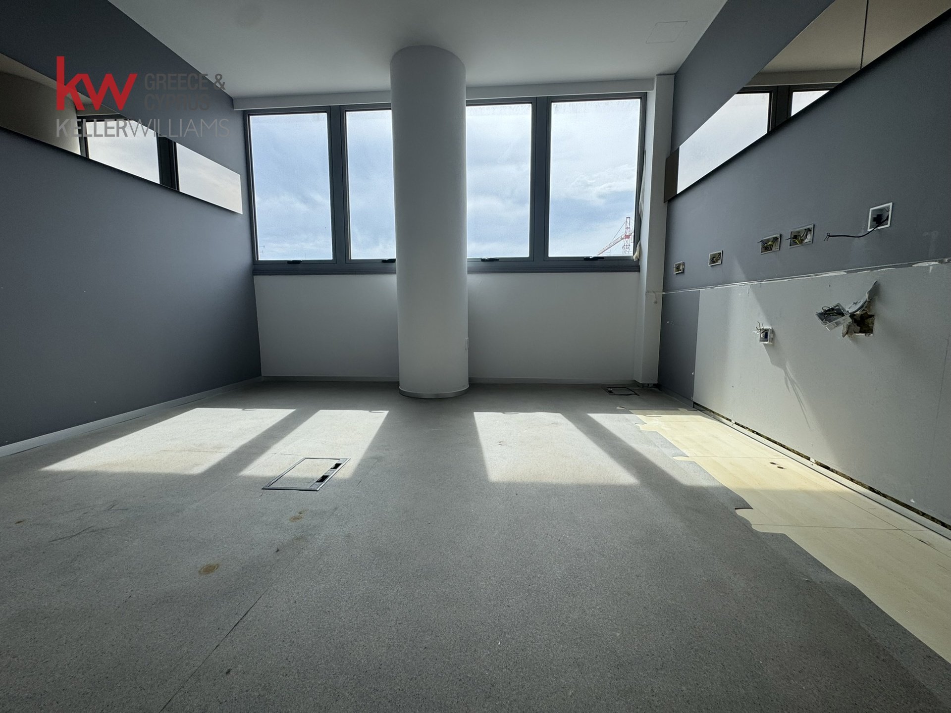 5 rooms Office in Larnaca, Larnaka, Cyprus No. 50924