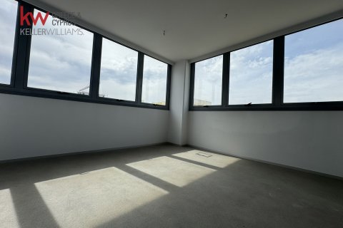 5 rooms Office in Larnaca, Larnaka,  No. 50924 6