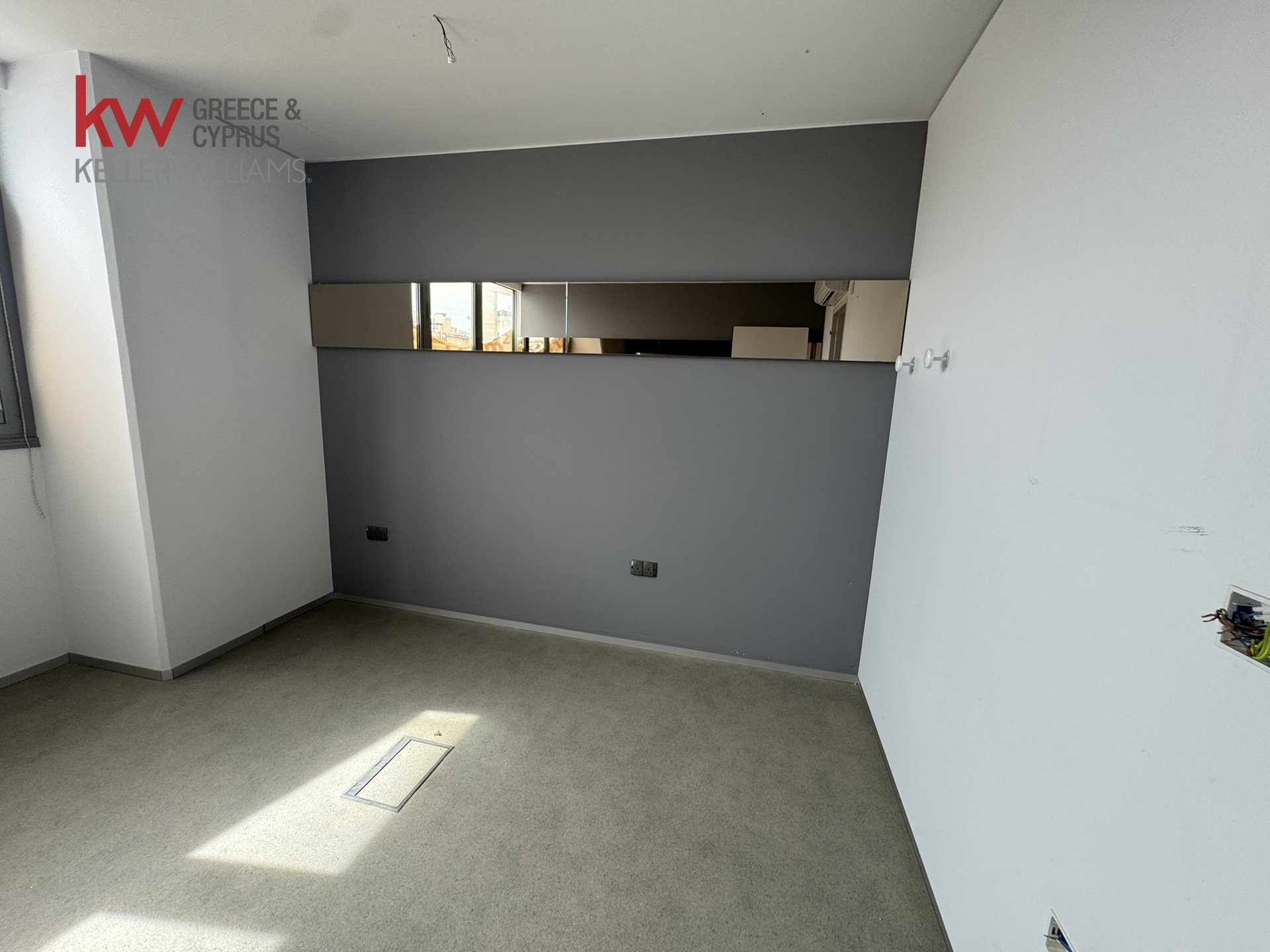 5 rooms Office in Larnaca, Larnaka, Cyprus No. 50924