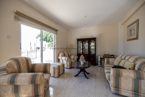 Вилла с 4 спальнями в Ларнака,  № 39103 29