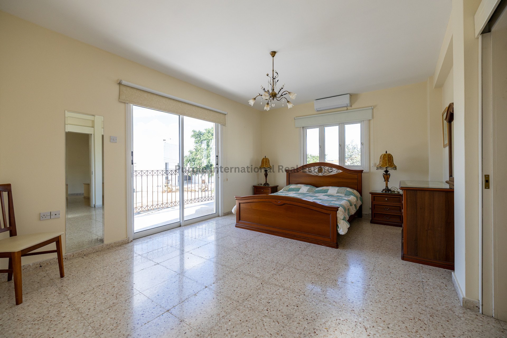 4 chambres Villa à Larnaca, Larnaka, Chypre No. 39103