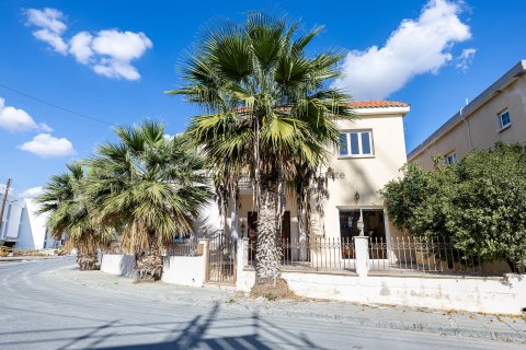 Вилла с 4 спальнями в Ларнака,  № 39103 20