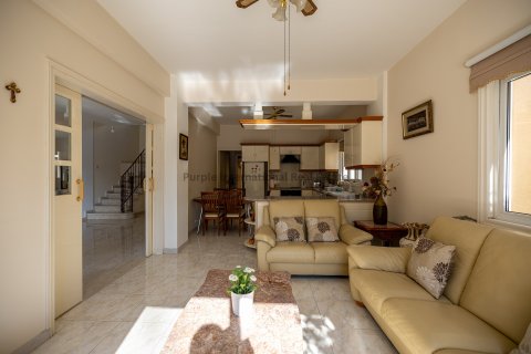 Вилла с 4 спальнями в Ларнака,  № 39103 19