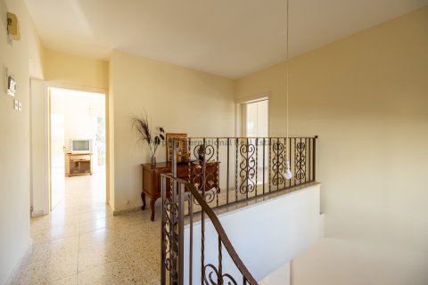 Вилла с 4 спальнями в Ларнака,  № 39103 18