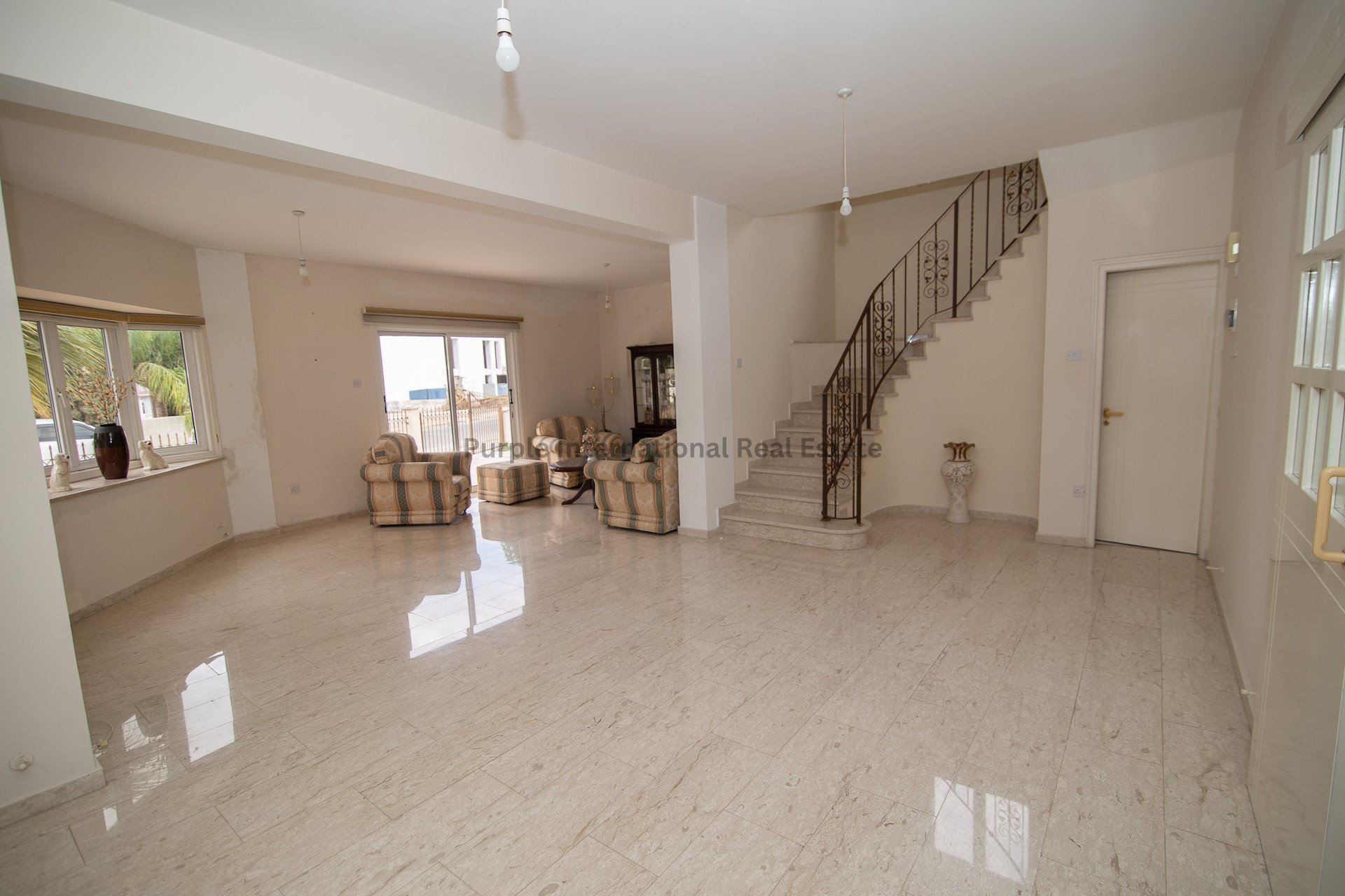 4 chambres Villa à Larnaca, Larnaka, Chypre No. 39103