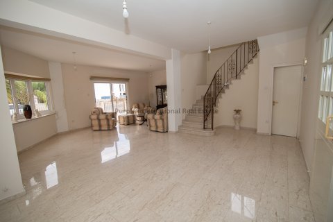Вилла с 4 спальнями в Ларнака,  № 39103 3