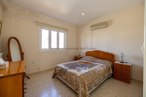 Вилла с 4 спальнями в Ларнака,  № 39103 16