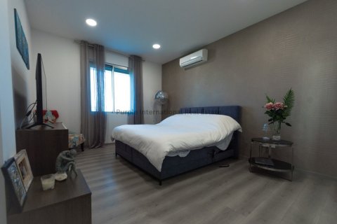 3 bedrooms Bungalow in Germasogeia, Limassol, No. 39109 9