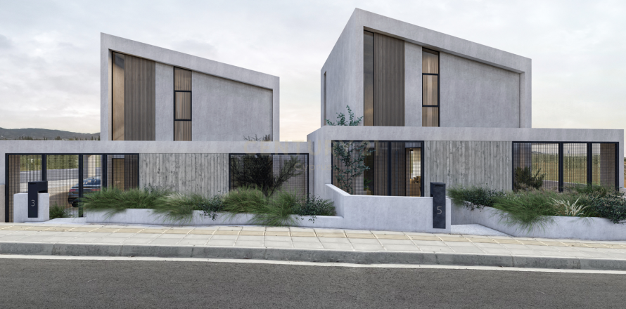 4 bedrooms Villa in Parekklisia, Limassol,  No. 35473