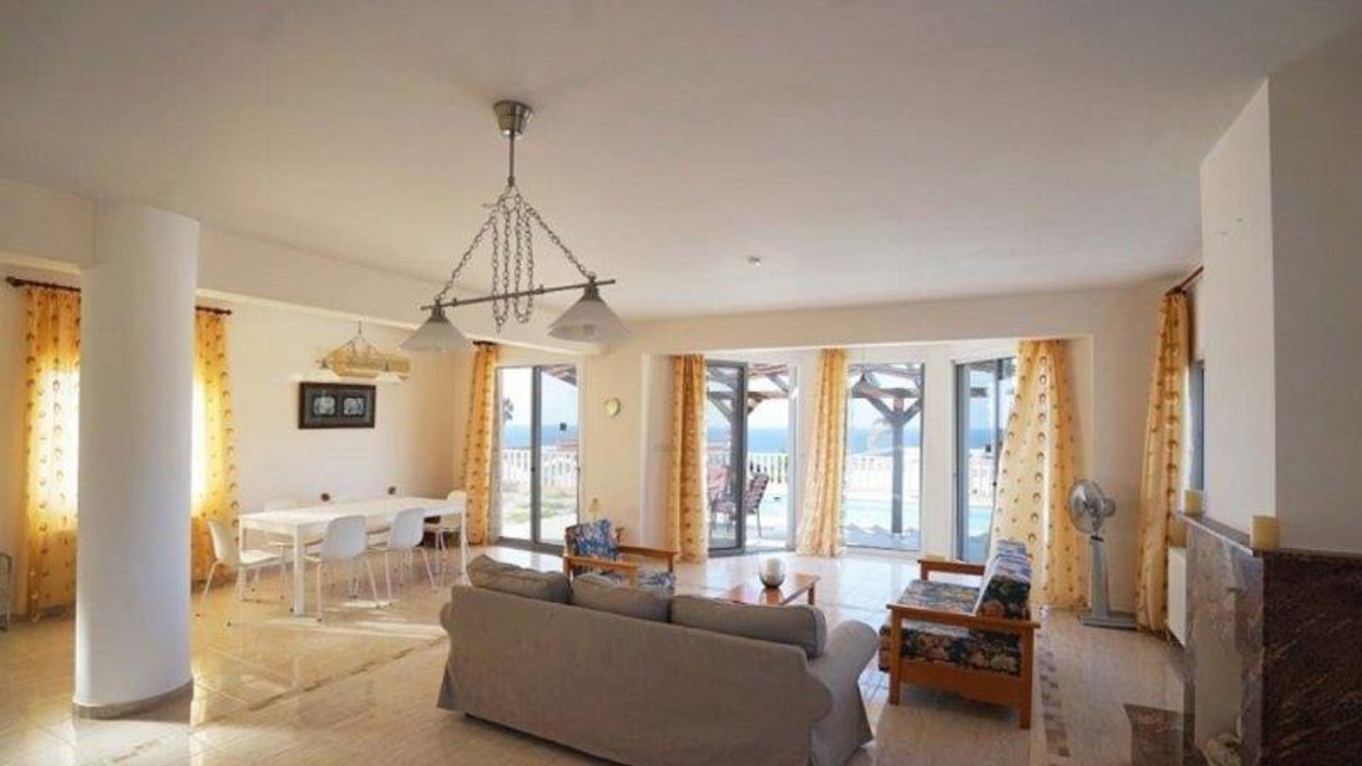 3 bedrooms Bungalow in Pissouri, Limassol, Cyprus No. 26091