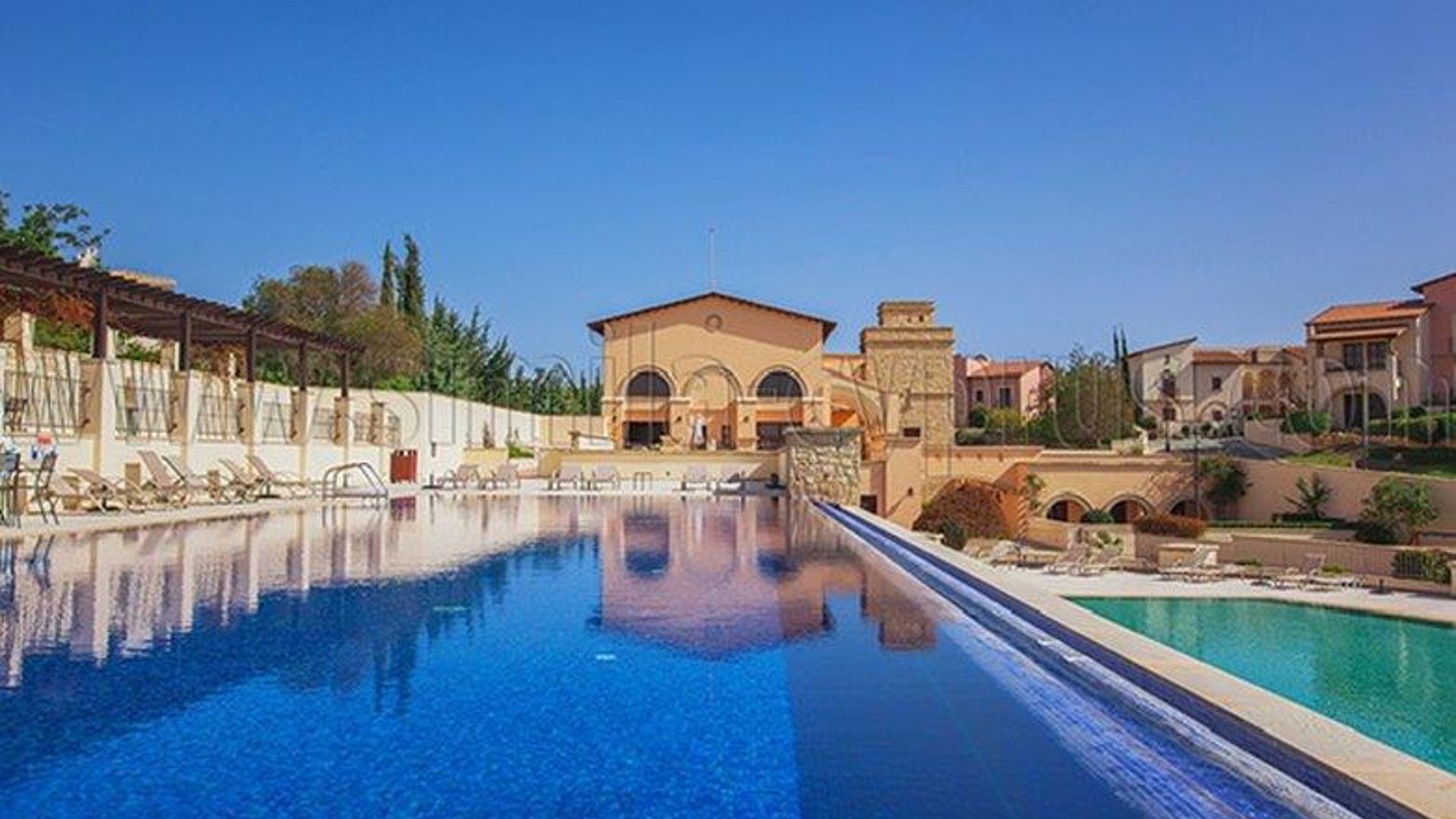 5 rooms Commercial property in Aphrodite Hills, Kouklia, Paphos, Cyprus No. 26094