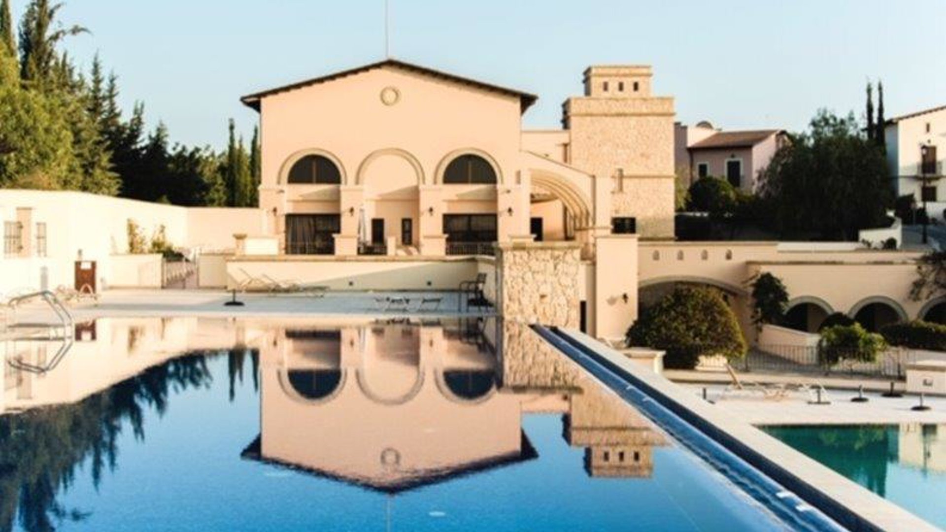 5 rooms Commercial property in Aphrodite Hills, Kouklia, Paphos, Cyprus No. 26094