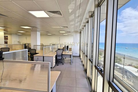 Офис 480м2 в Лимассол, Лимасол,  № 53616