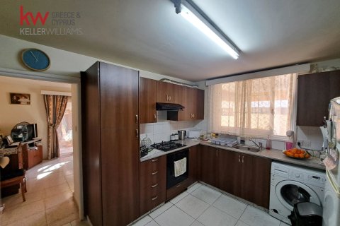 7 bedrooms Townhouse in Larnaka,  No. 39606 12