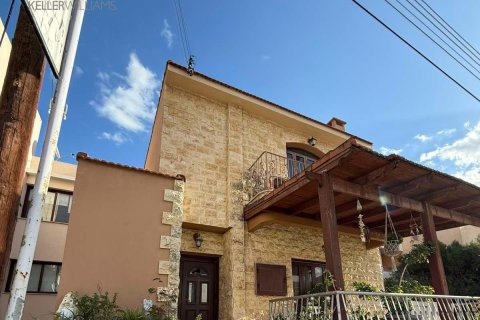 7 bedrooms Townhouse in Larnaka,  No. 39606