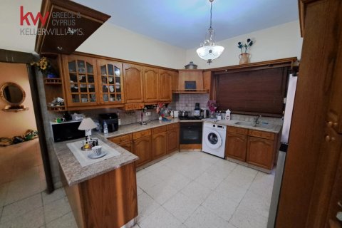 7 bedrooms Townhouse in Larnaka,  No. 39606 5