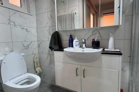 4 bedrooms Apartment in Larnaca, Larnaka, No. 39605 11