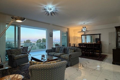 4 bedrooms Apartment in Larnaca, Larnaka, No. 39605 3