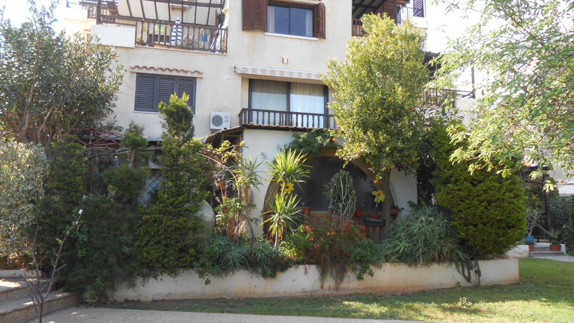 2 bedrooms Apartment in Limassol, Cyprus No. 25461