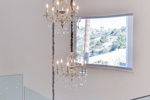 5 bedrooms Villa in Agios Tychonas, Limassol,  No. 45845 14