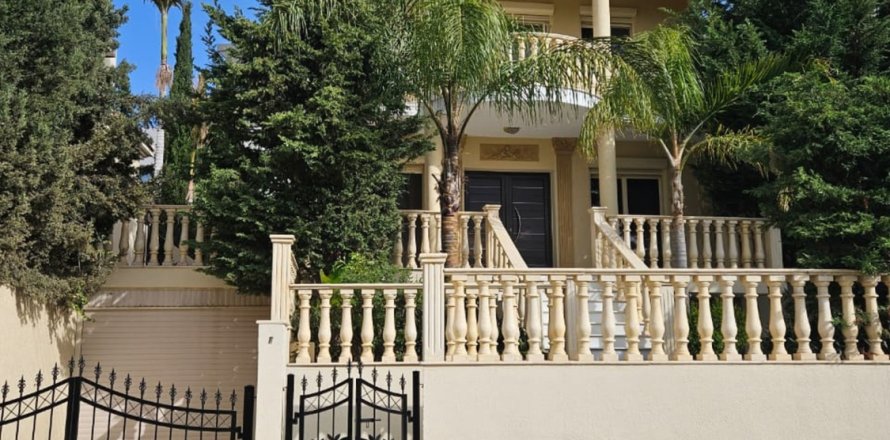 6 chambres Villa à Limassol,  No. 45846