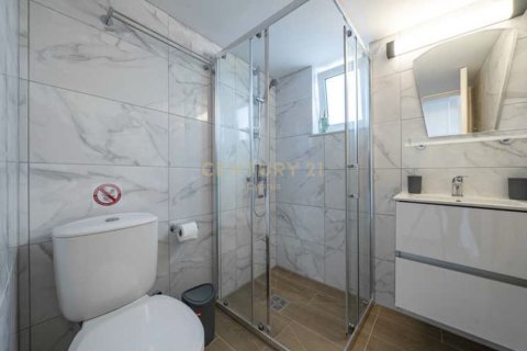 2 chambres Appartement à Larnaca, Larnaka,  No. 57167 12
