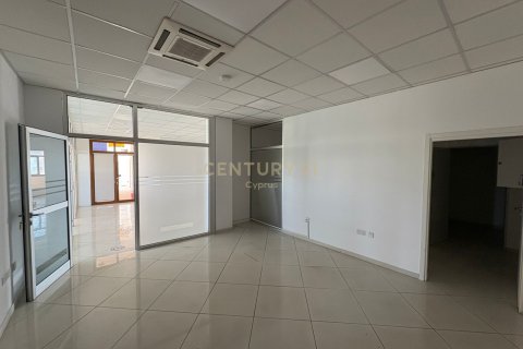 300m2 Bureau à Agios Athanasios, Limassol,  No. 57172 2