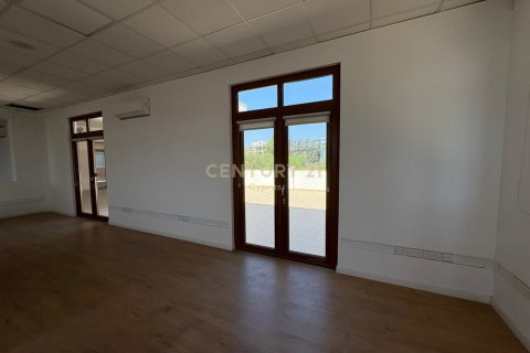 300m2 Bureau à Agios Athanasios, Limassol,  No. 57172 5