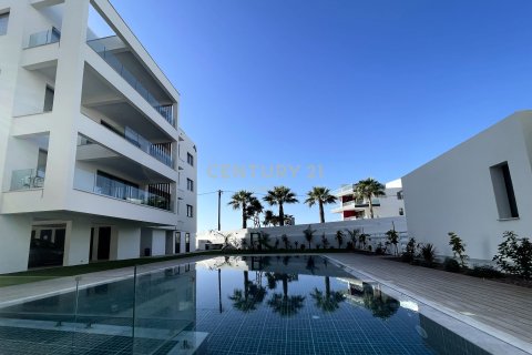 2 dormitorios Apartamento en Livadia, Larnaka,  No. 55482 16