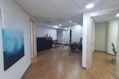 330m2 Oficina en Agios Athanasios, Limassol,  No. 55481 2