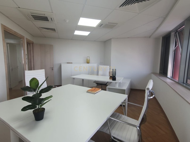 Офис 330м2 в Агиос Афанасиос, Лимасол, Кипр № 55481