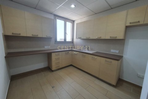 330m2 Oficina en Agios Athanasios, Limassol,  No. 55481 6