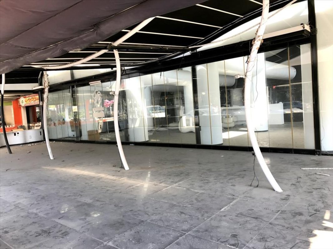 200m2 Commercial property in Limassol, Cyprus No. 38270