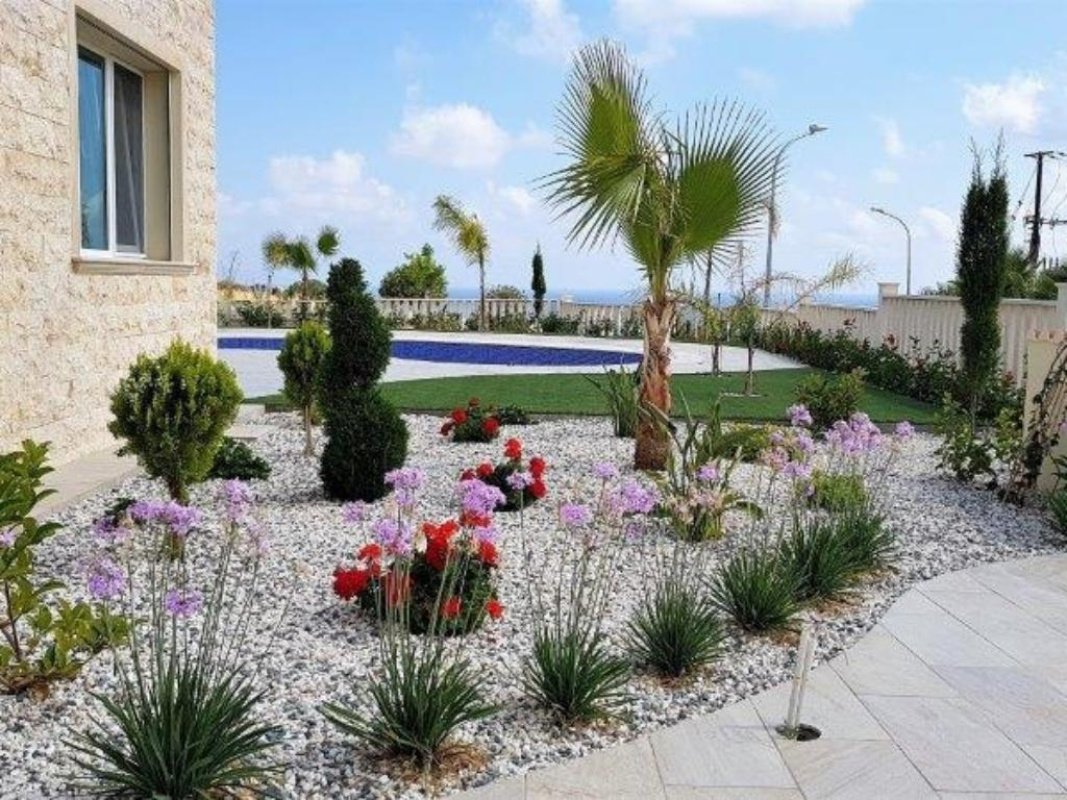 4 bedrooms Villa in Paphos, Cyprus No. 38269