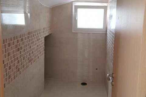 4 bedrooms Villa in Paphos,  No. 38269 11