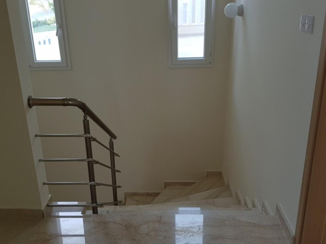 4 bedrooms Villa in Paphos, Cyprus No. 38269