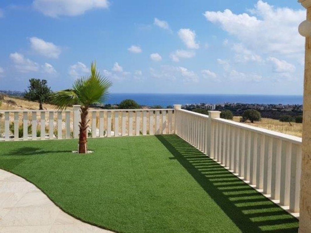 4 bedrooms Villa in Paphos, Cyprus No. 38269
