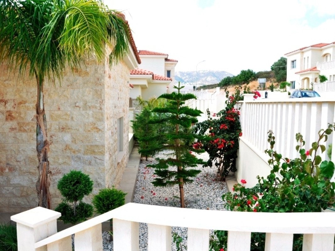3 bedrooms Villa in Paphos, Cyprus No. 38268
