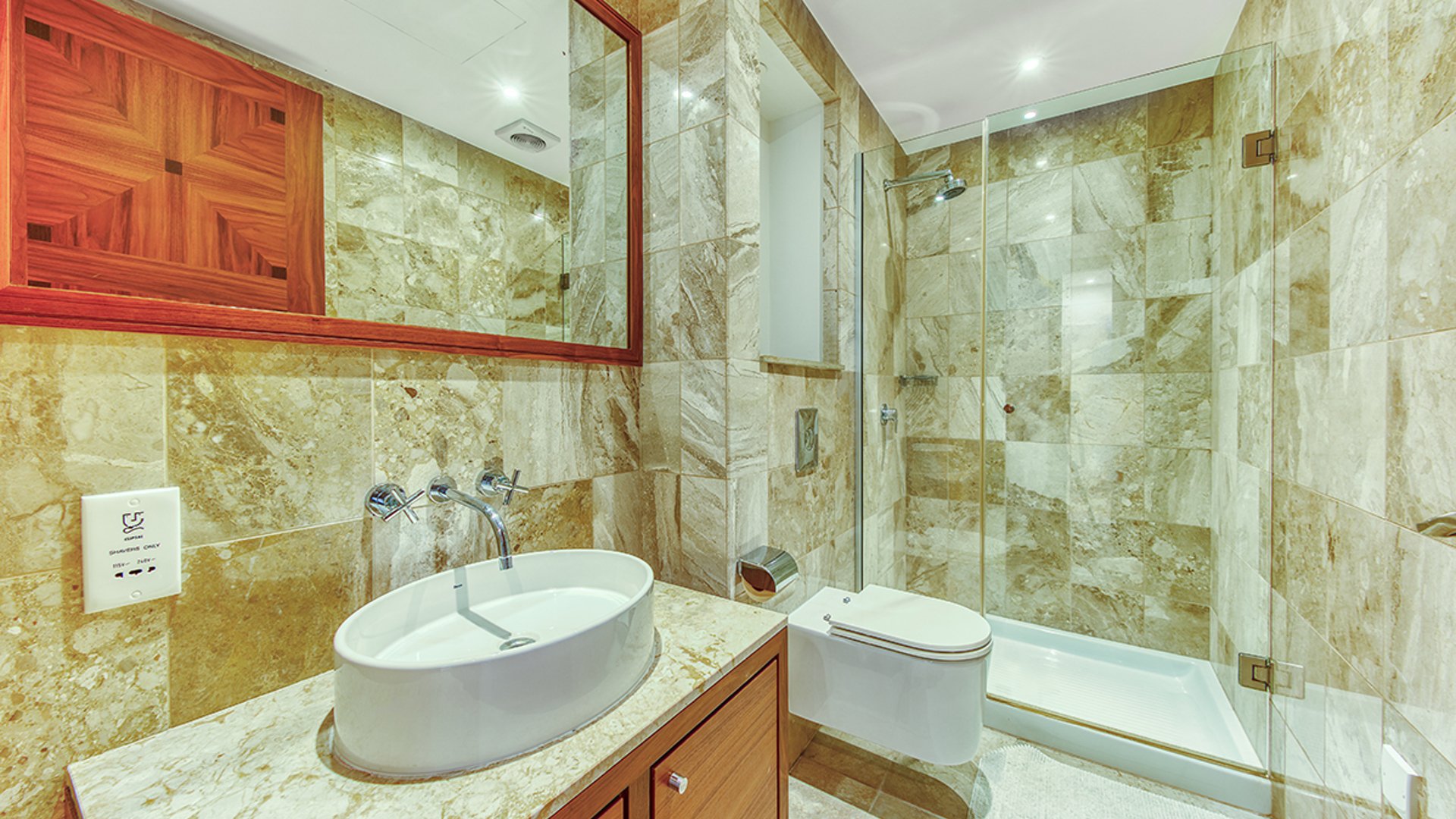 3 bedrooms Apartment in Limassol, Cyprus No. 28609